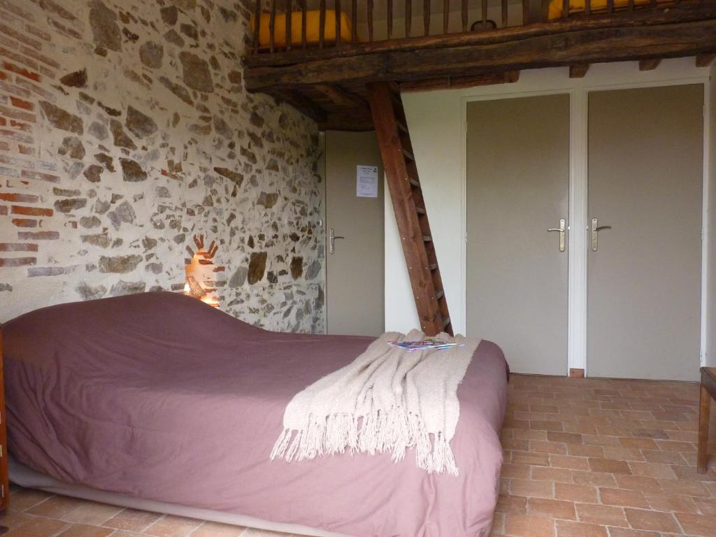 Saint-Germain-sur-Moine Chambres D'Hotes Le Chateau Rouge الغرفة الصورة