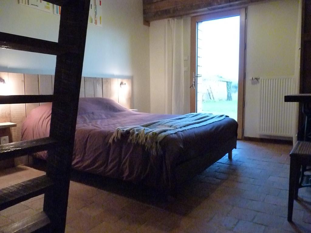 Saint-Germain-sur-Moine Chambres D'Hotes Le Chateau Rouge المظهر الخارجي الصورة
