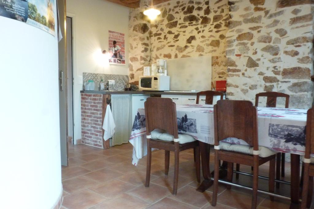 Saint-Germain-sur-Moine Chambres D'Hotes Le Chateau Rouge المظهر الخارجي الصورة