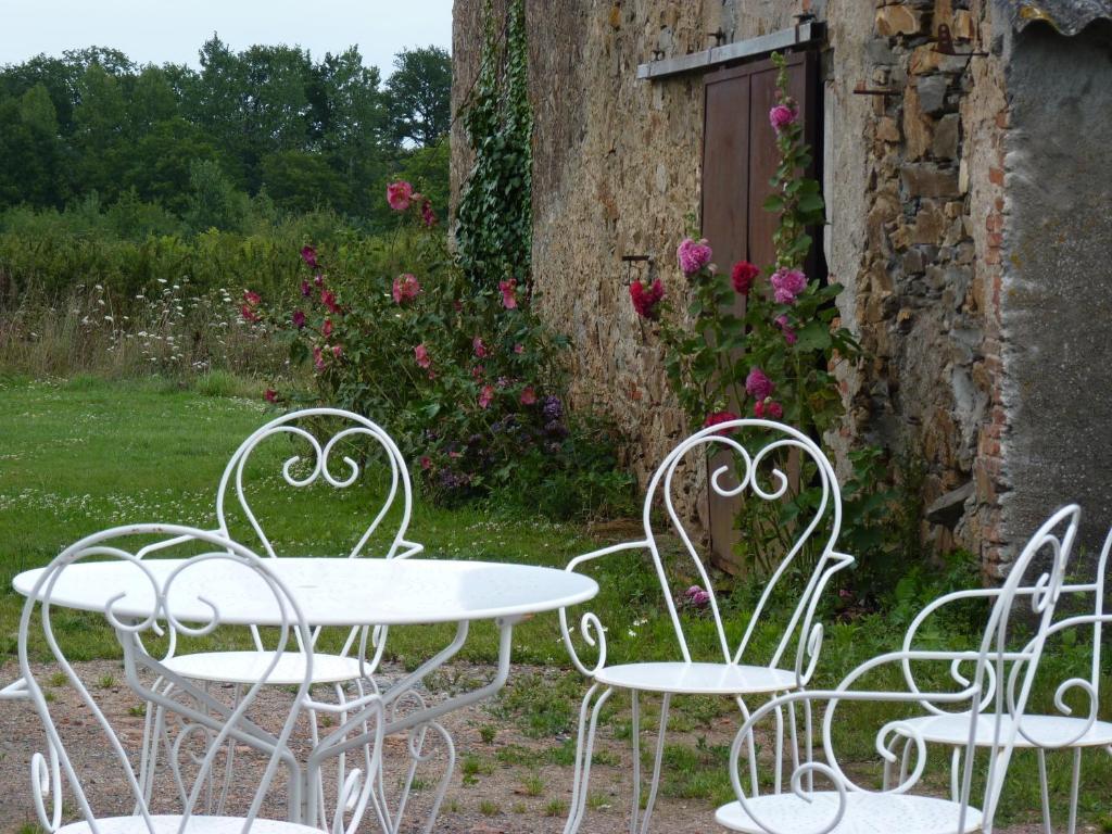 Saint-Germain-sur-Moine Chambres D'Hotes Le Chateau Rouge المظهر الخارجي الصورة